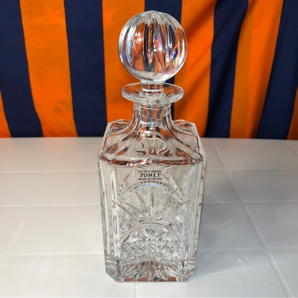 Towle Vintage 24% Lead Crystal Bar Decanter & Stopper Made in Poland 10"